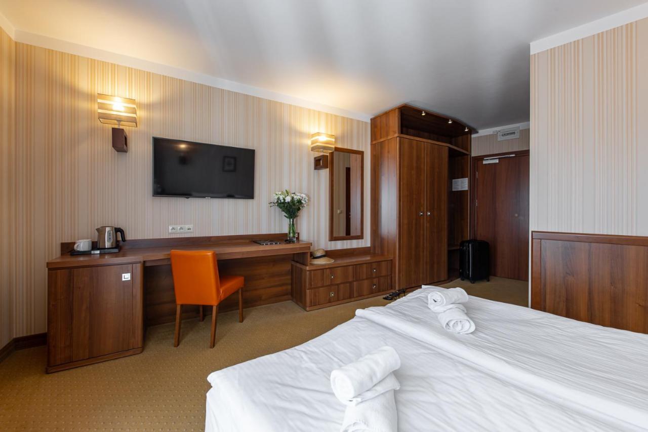 Dworek Morski Spa & Wellness Mielno  Extérieur photo