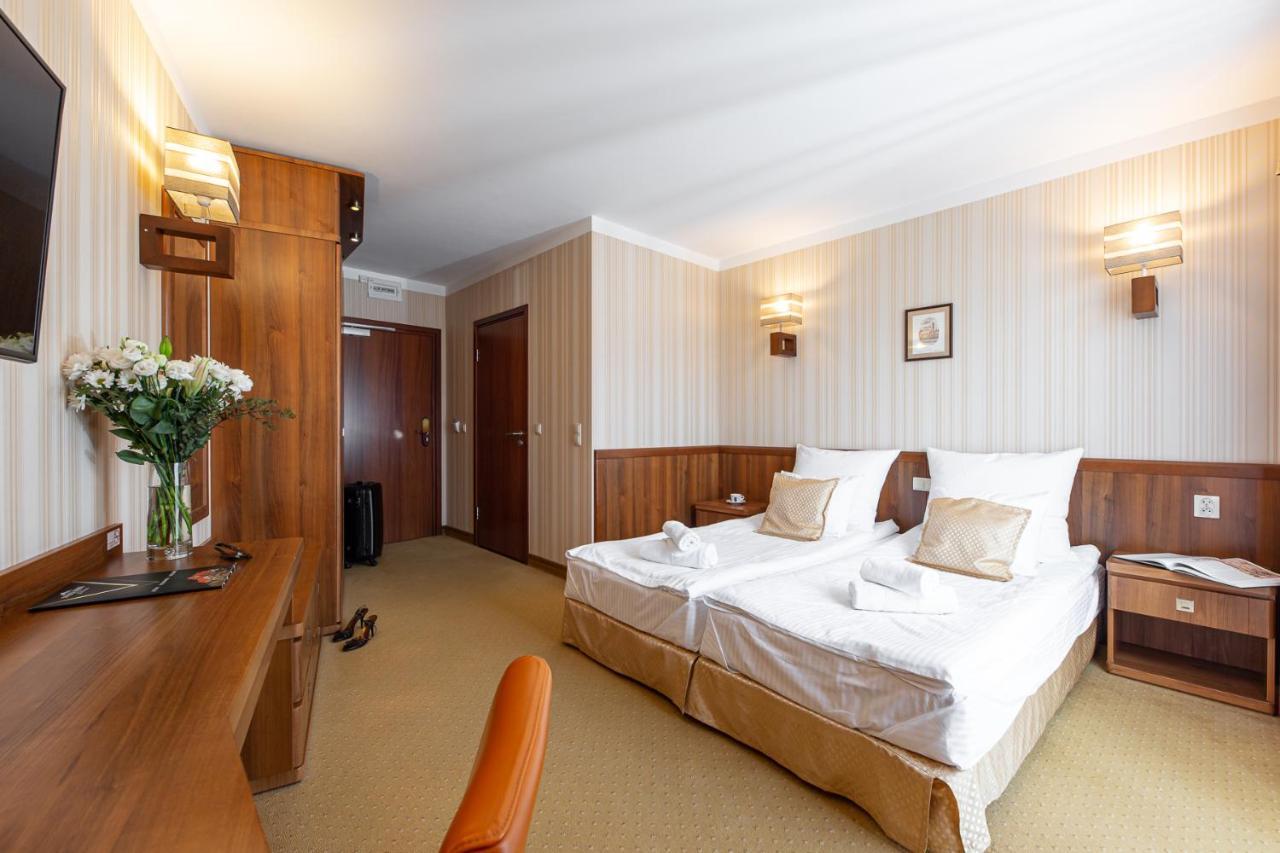 Dworek Morski Spa & Wellness Mielno  Extérieur photo