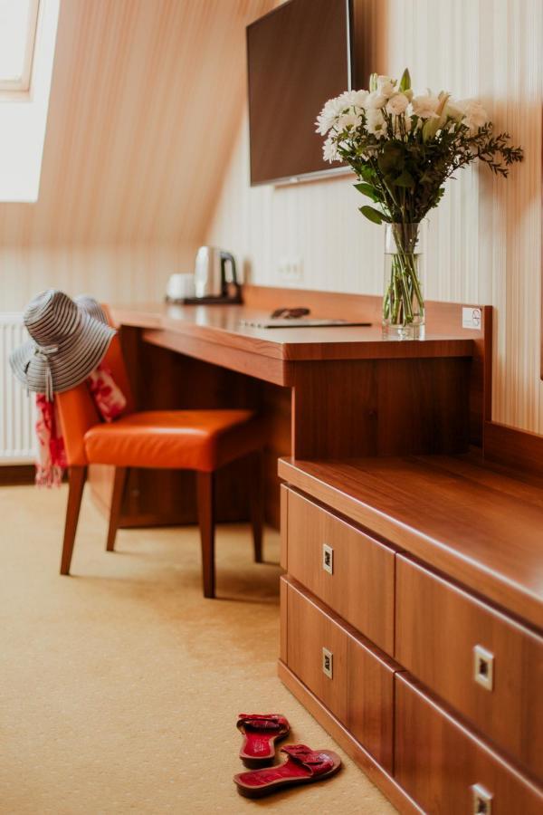 Dworek Morski Spa & Wellness Mielno  Extérieur photo